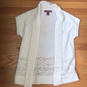 White short sleeve shawl/shrug